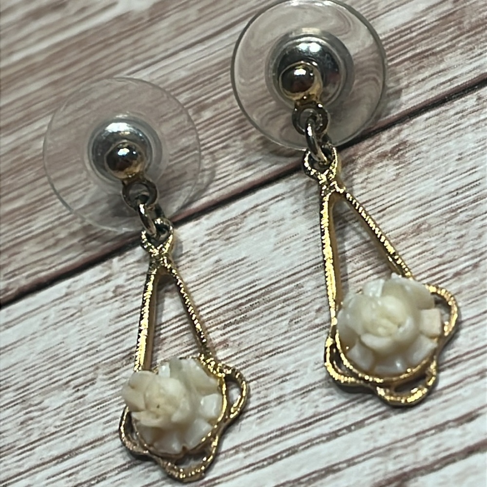 Vintage Gold Toned and Cream Rose Teardrop Earrings